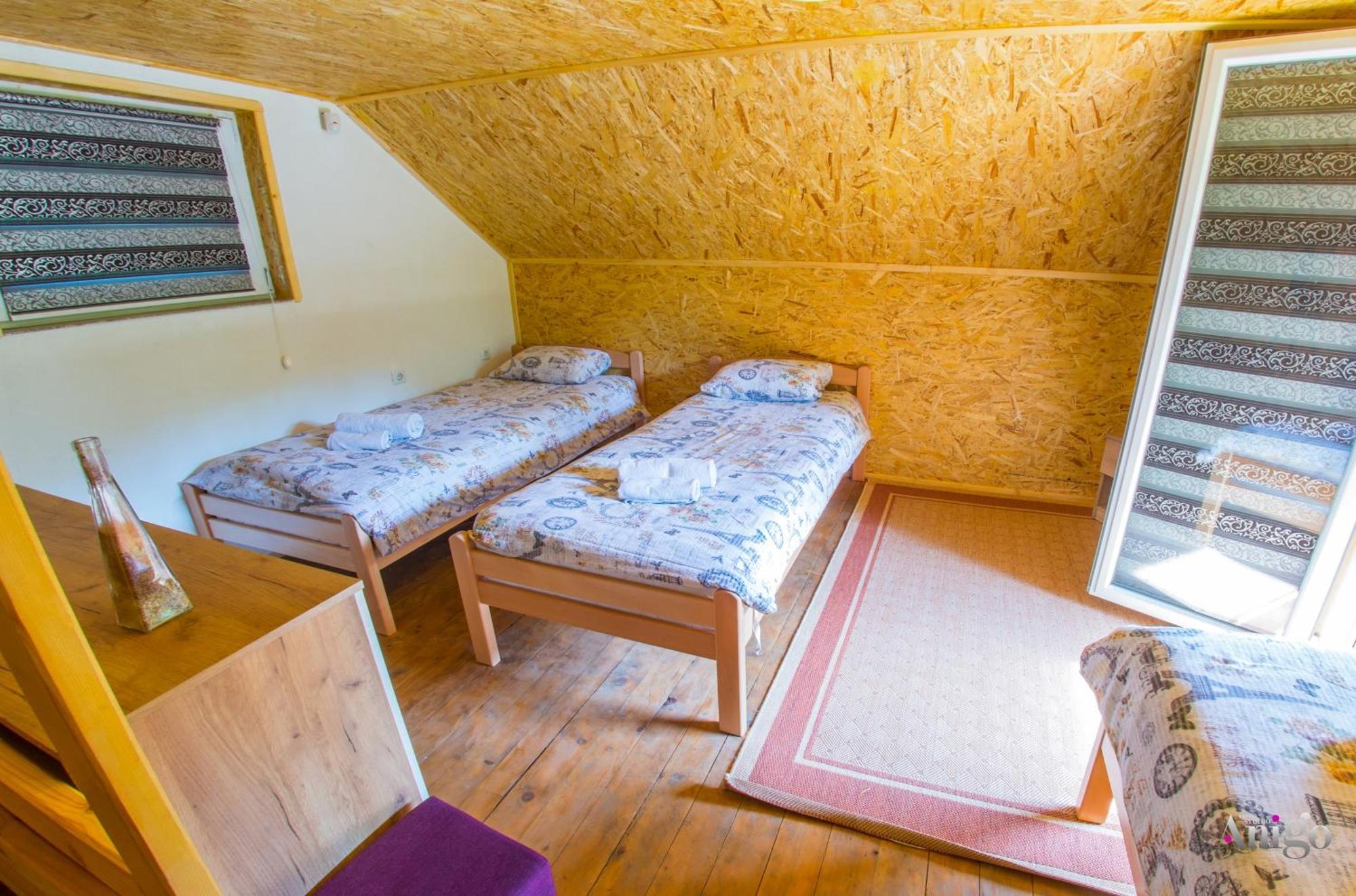 Pyramid Energy House Villa Visoko Buitenkant foto